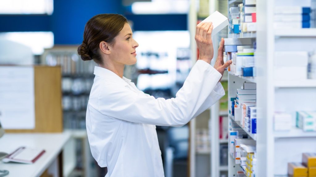 SuperDNA - Pharmacogenomics: Why the Same Drug Doesn’t Work for Everyone